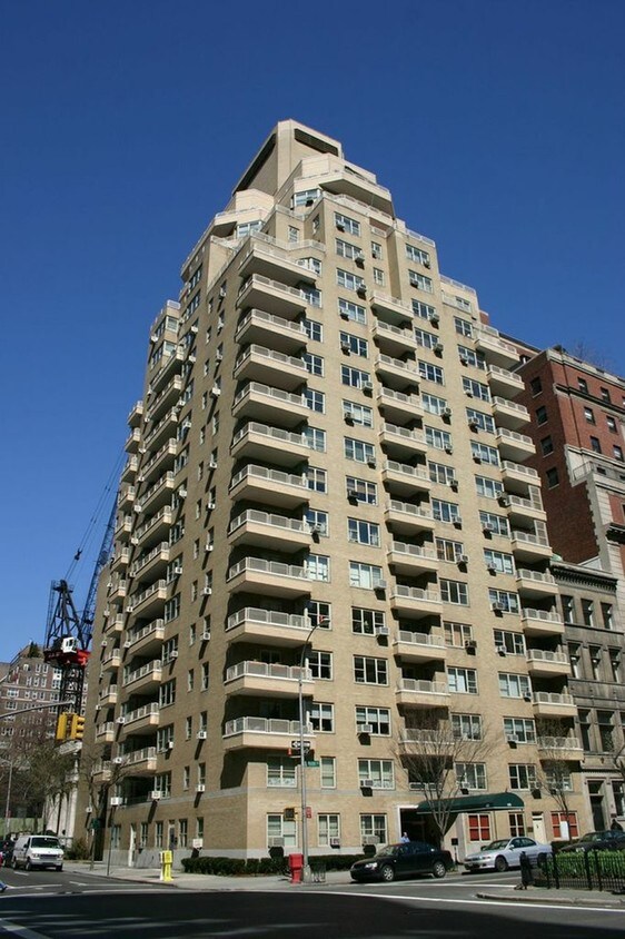 Primary Photo - 40 Park Ave