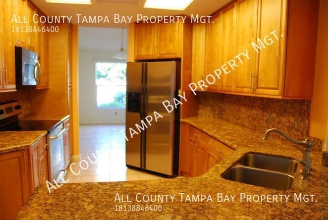 Building Photo - Large 3 bedroom, 2 bath home in Brookstone