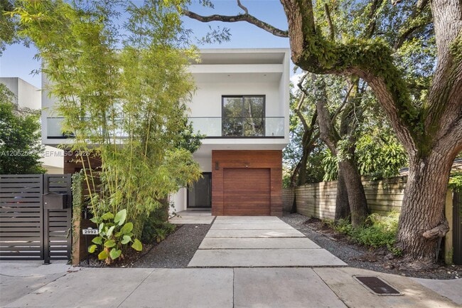 Building Photo - 2992 Coconut Ave