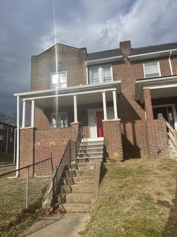 Primary Photo - 2326 W North Ave