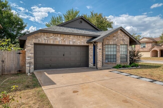 Building Photo - 14201 Kincheloe St