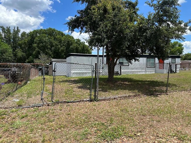 Building Photo - 3061 Crystal Hills Dr