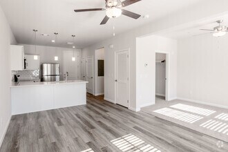 Interior Photo - Crest at Stones Branch