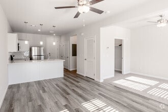 Interior Photo - Crest at Stones Branch