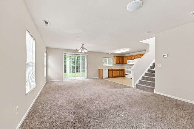 Building Photo - Charming 3-Bedroom Home with Spacious Backyard & Garage in Raleigh