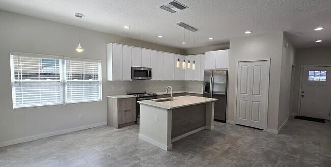 Foto del edificio - 13911 Ginger Creek Blvd