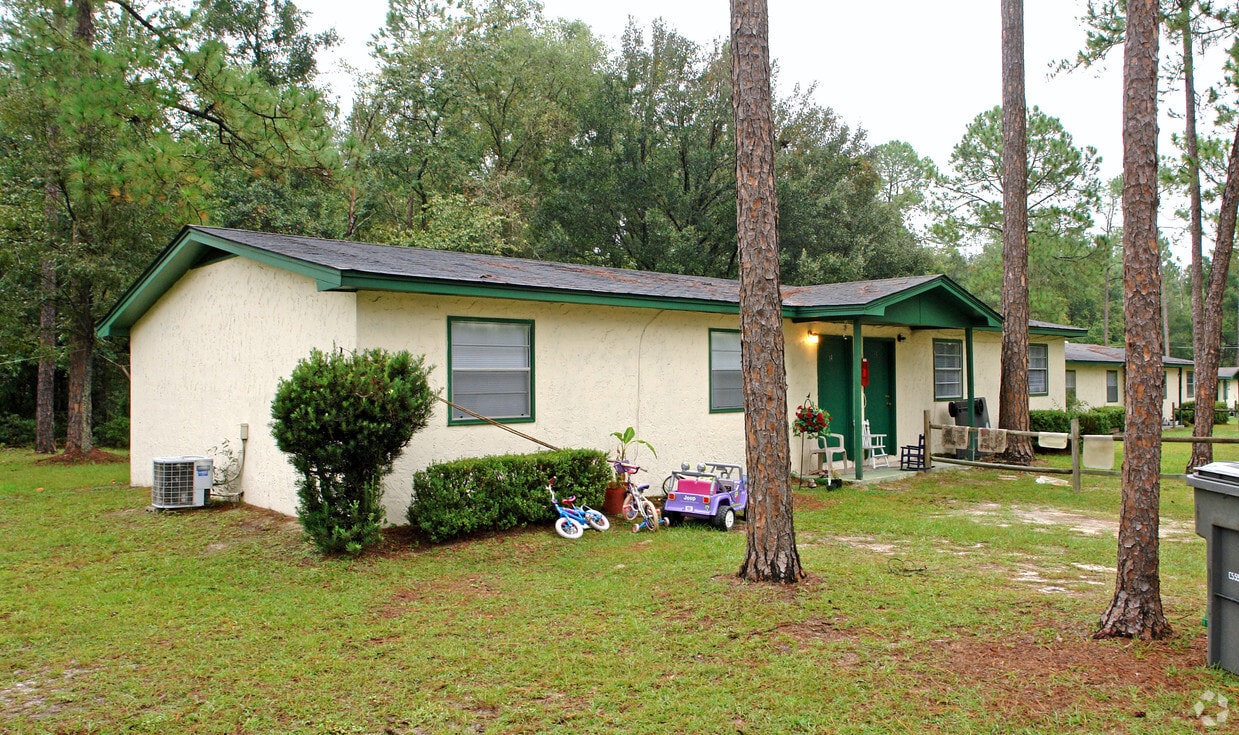 Primary Photo - Trail View Apartments