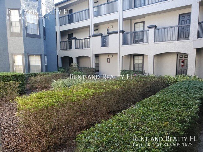 Building Photo - **SPACIOUS CONDO LOCATED CLOSE TO USF**