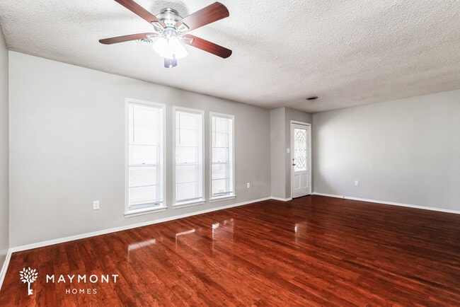 Building Photo - 1204 Manchester Dr