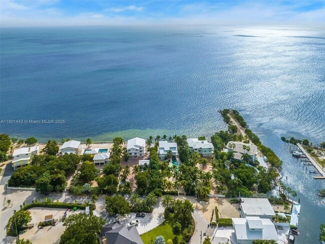 Foto del edificio - 60 Ocean Front Dr