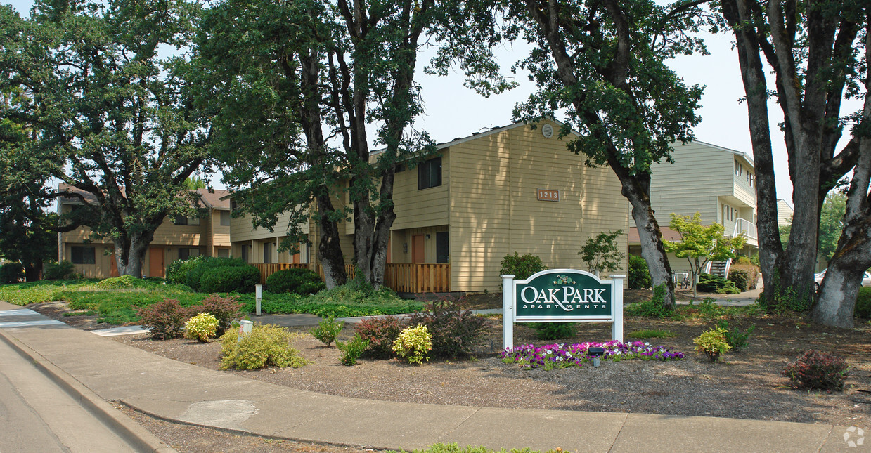 Foto principal - Oak Park Apartments