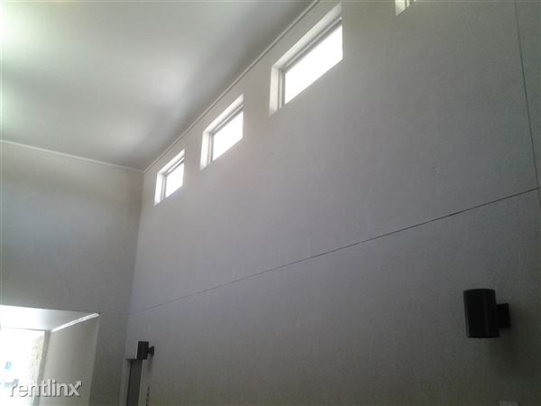 Building Photo - 3230 Travis Country Cir