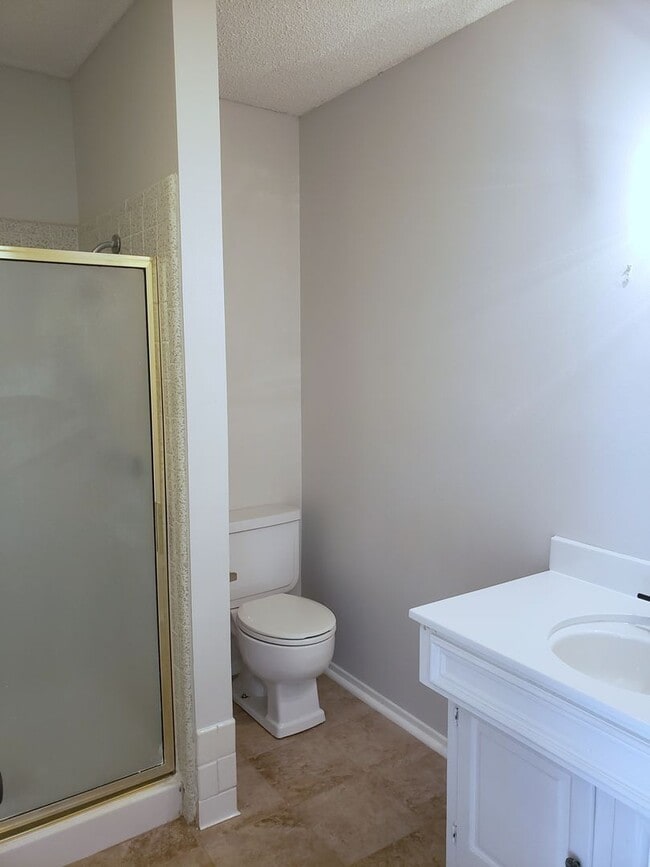 Building Photo - 3 Bedroom Steps from Rudman Trail & Souths...