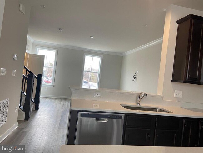 Foto del edificio - 1430 Becknel Ave