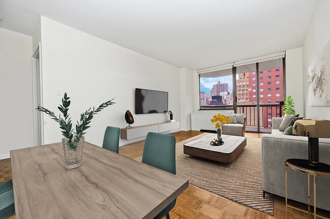 Building Photo - 245 E 44th St