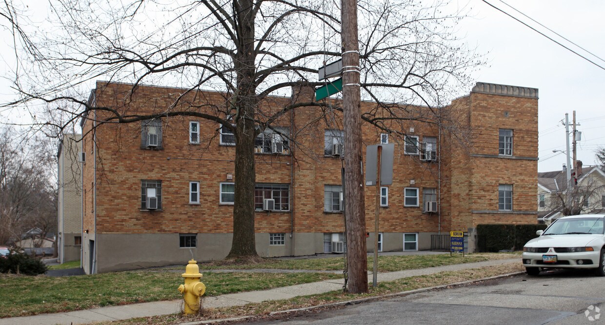 Foto del edificio - 2782 Observatory Ave
