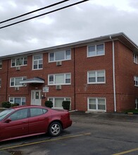 Building Photo - 10113 Hartford Ct