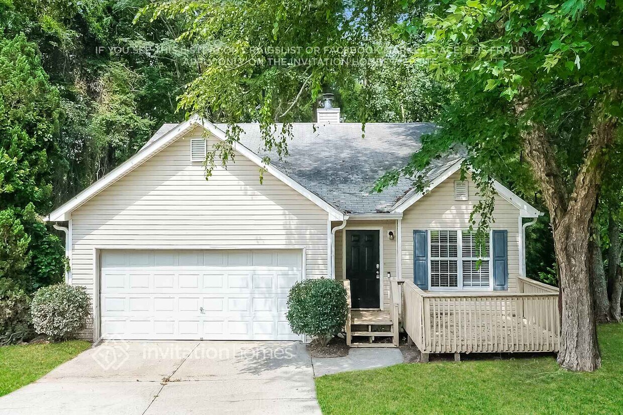 Foto principal - 5245 Hillcrest Glenn Dr