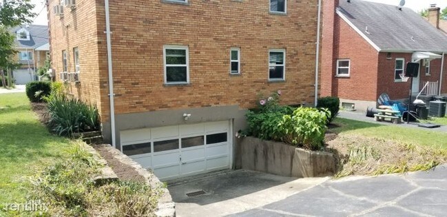 Building Photo - 2 br, 1 bath Apartment - 4400 St Martins Pl