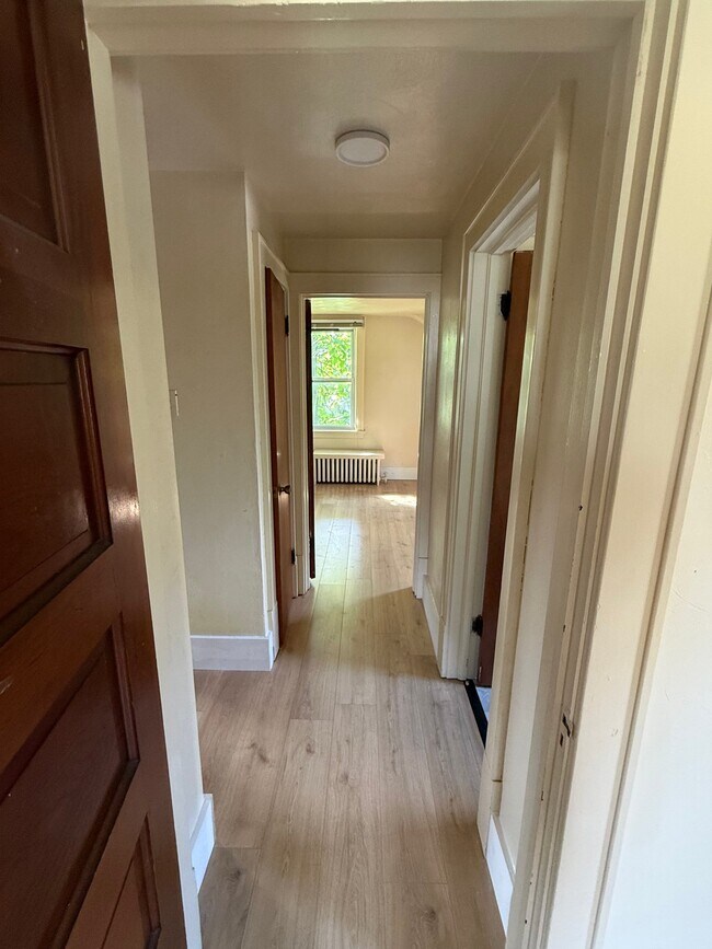 Foto del edificio - 2718 Bedford St