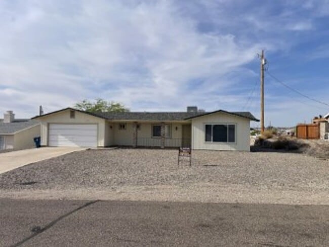 Building Photo - 2543 Inverness Dr