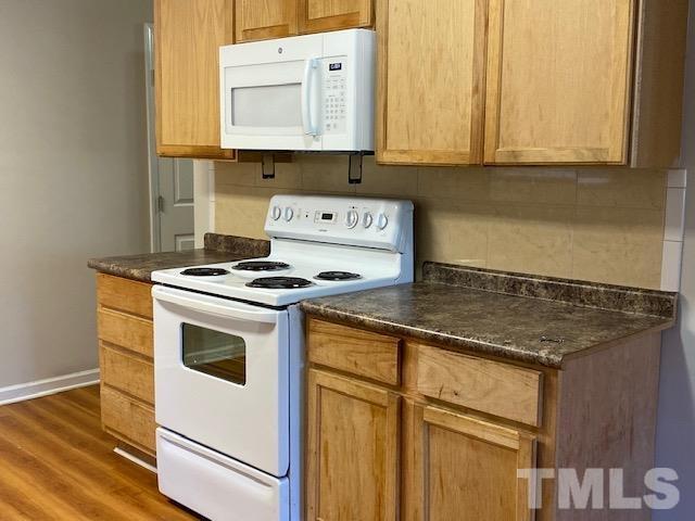 Building Photo - 1124 Savannah Dr