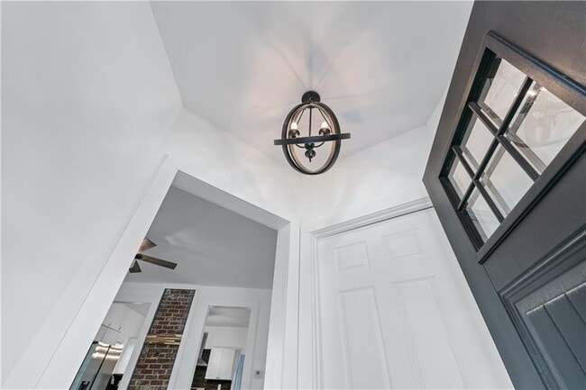 Foto del edificio - 1035 Astor Ave SW