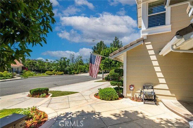 Building Photo - 24311 Knoll Ct