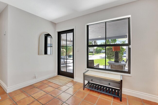 Foto del edificio - 801 SW 5th St