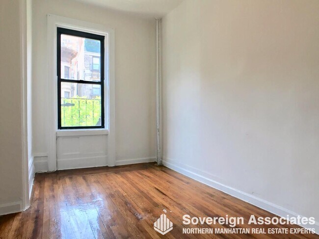 Foto del edificio - 3139 Broadway