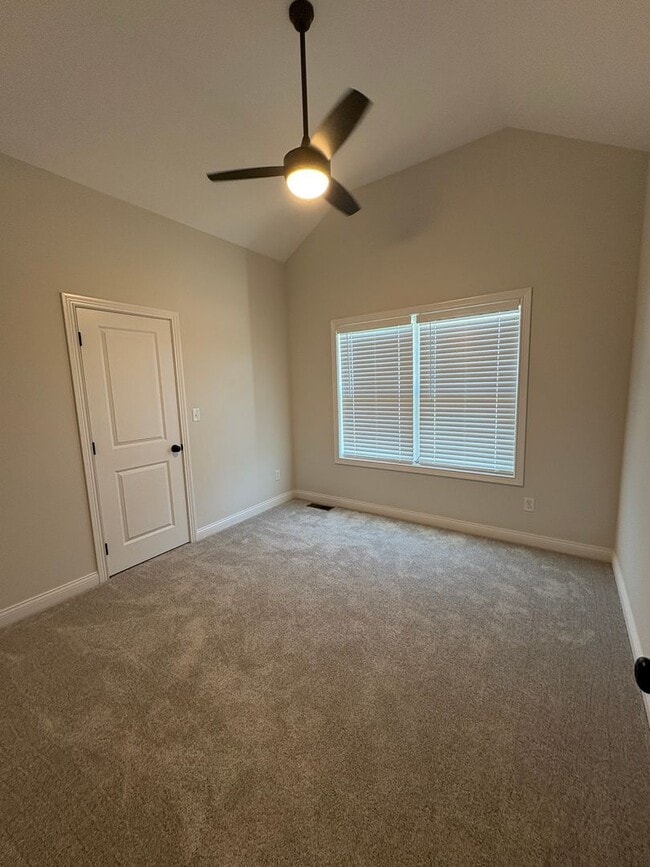 Foto del edificio - For Rent