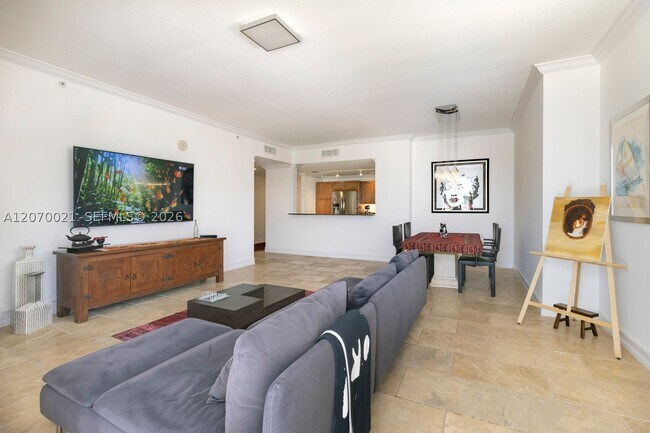 Foto del edificio - 8395 SW 73rd Ave