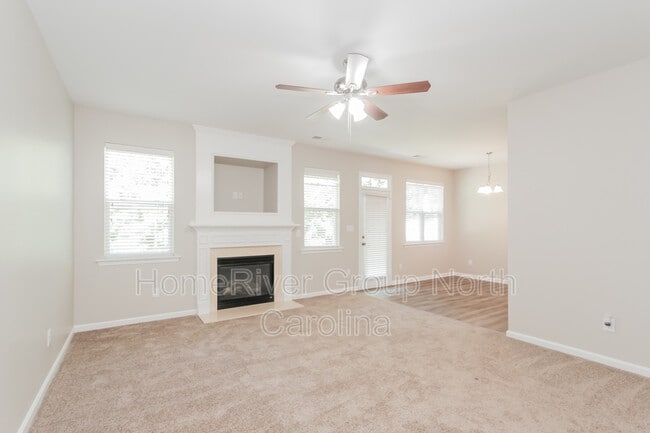 Building Photo - 10408 Carver Falls Rd