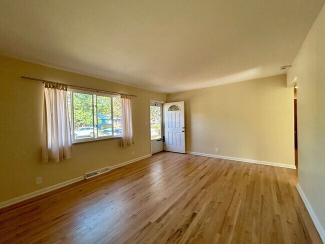 Foto del edificio - 740 38th St