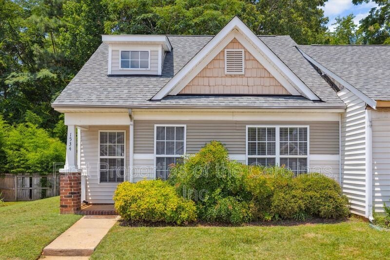 Primary Photo - 1534 Tiana Way