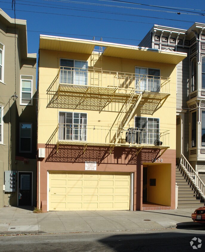 Building Photo - 1670 Hayes St