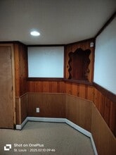 Building Photo - 9730 Millburn Dr