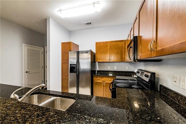 Foto del edificio - 870 Mayson Turner Rd NW