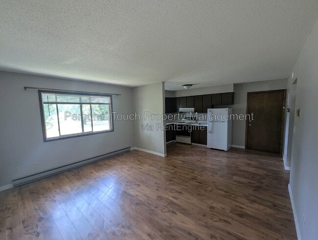 Building Photo - 130 2nd Ave