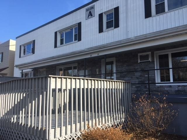 Primary Photo - 23 Cloister Ave