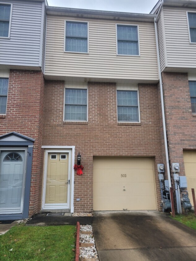503 Tyler Dr, Pittsburgh, PA 15236 Townhome Rentals in Pittsburgh PA