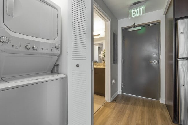 Día de lavandería, simplificado - Village at Tradition