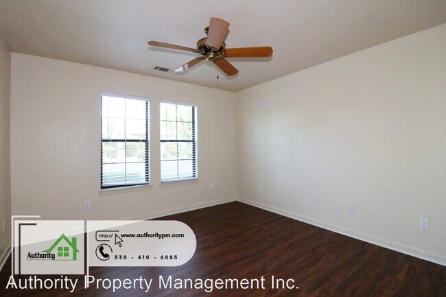 Building Photo - 3 br, 2 bath House - 2035 Vineyard Trail
