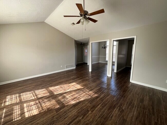 Foto del edificio - 11573 Milton Ridge Cove