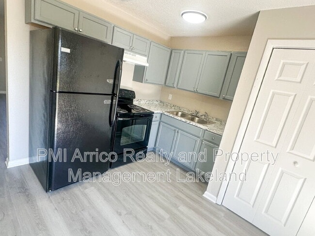 Foto del edificio - 457 Beech Ave