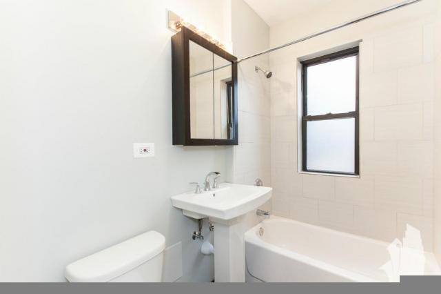 Foto del edificio - 2 bedroom in Chicago IL 60657