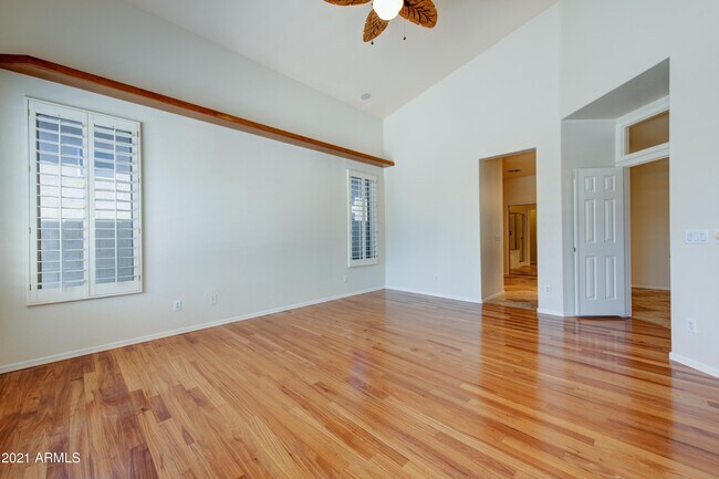 Building Photo - 3113 W Whitman Dr
