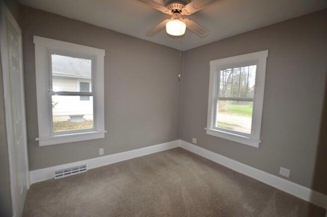 Foto del edificio - Cozy Home near Merle Hay!