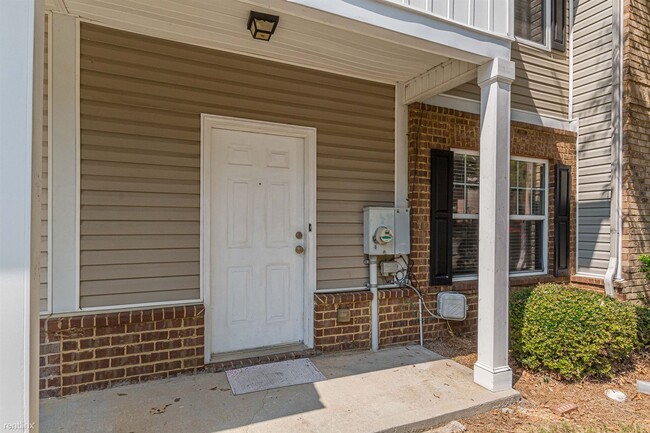 Foto del edificio - 3 br, 2.5 bath Townhome - 1744 Broad River...