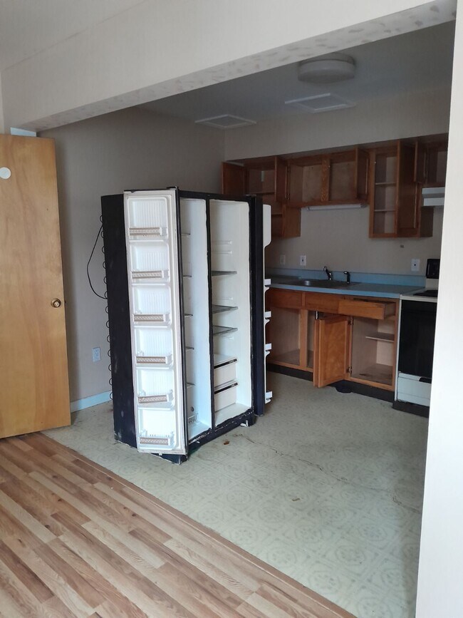 Kitchen - 110 Ferry St